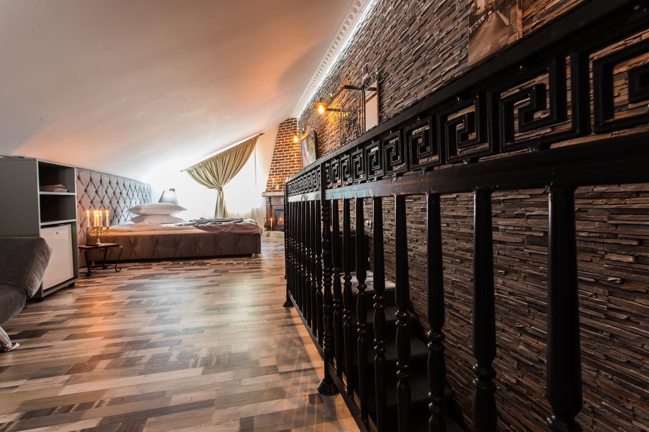 Pension Casa Wenge ซินายา ภายนอก รูปภาพ