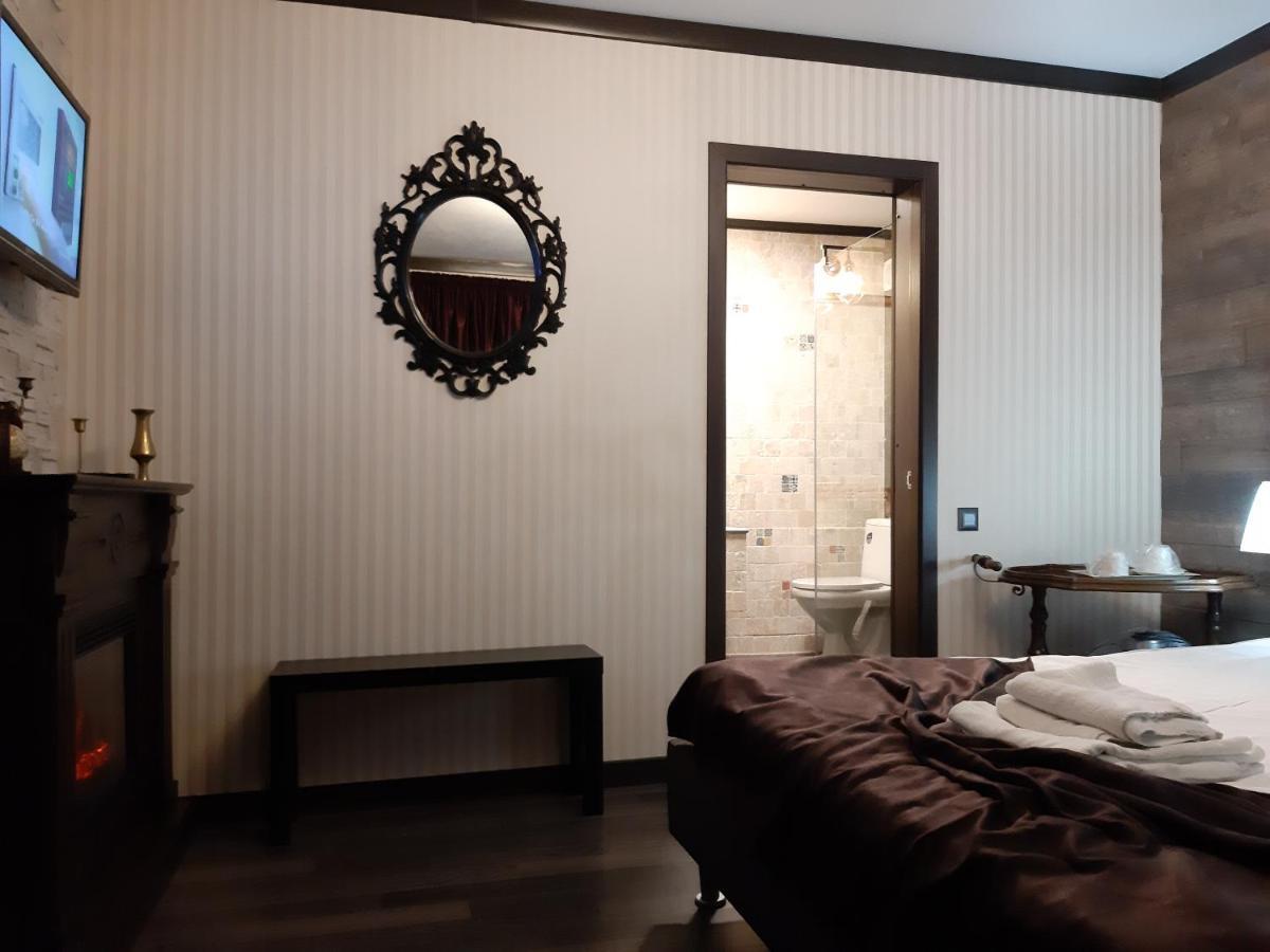 Pension Casa Wenge ซินายา ภายนอก รูปภาพ