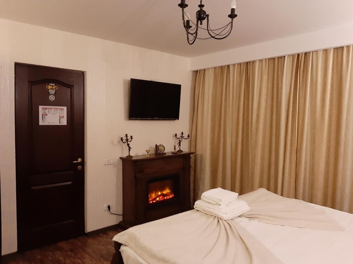 Pension Casa Wenge ซินายา ภายนอก รูปภาพ